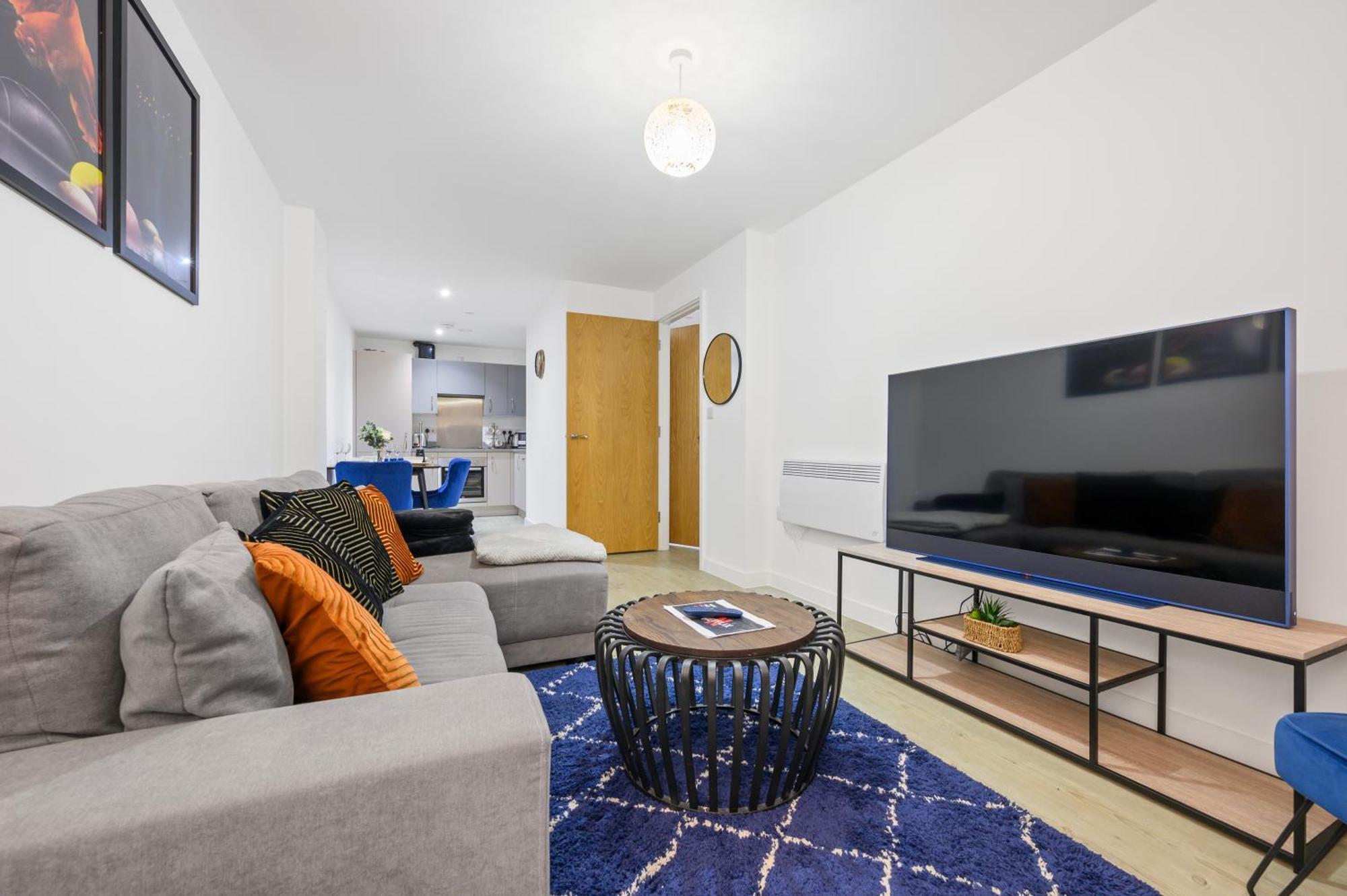 Stylish & Spacious Salford Quays One Bedroom High Floor Apartment With Balcony Μάντσεστερ Εξωτερικό φωτογραφία