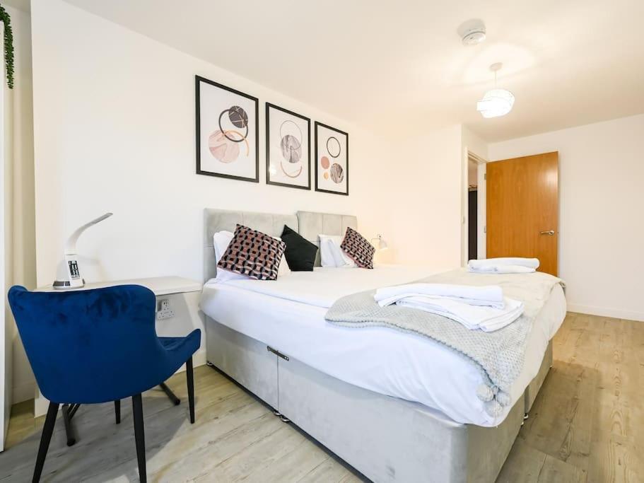Stylish & Spacious Salford Quays One Bedroom High Floor Apartment With Balcony Μάντσεστερ Εξωτερικό φωτογραφία